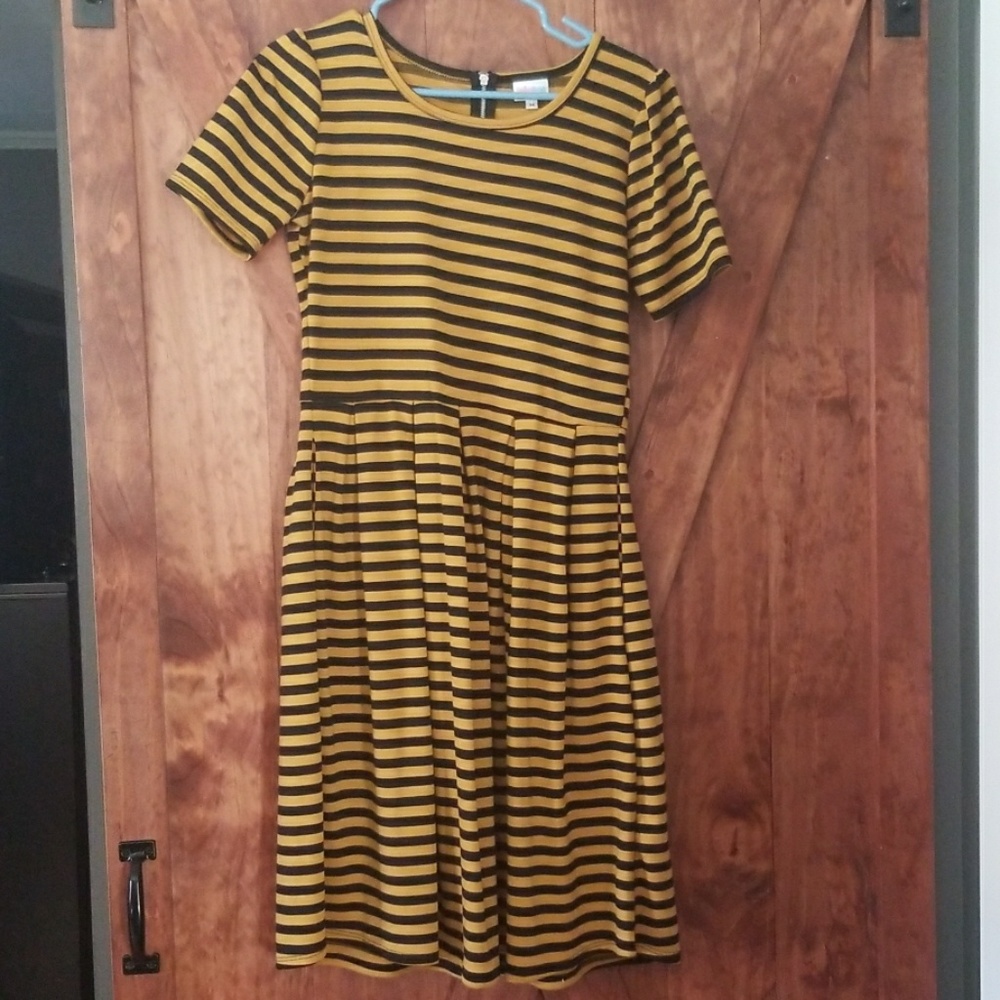 Lularoe Amelia medium